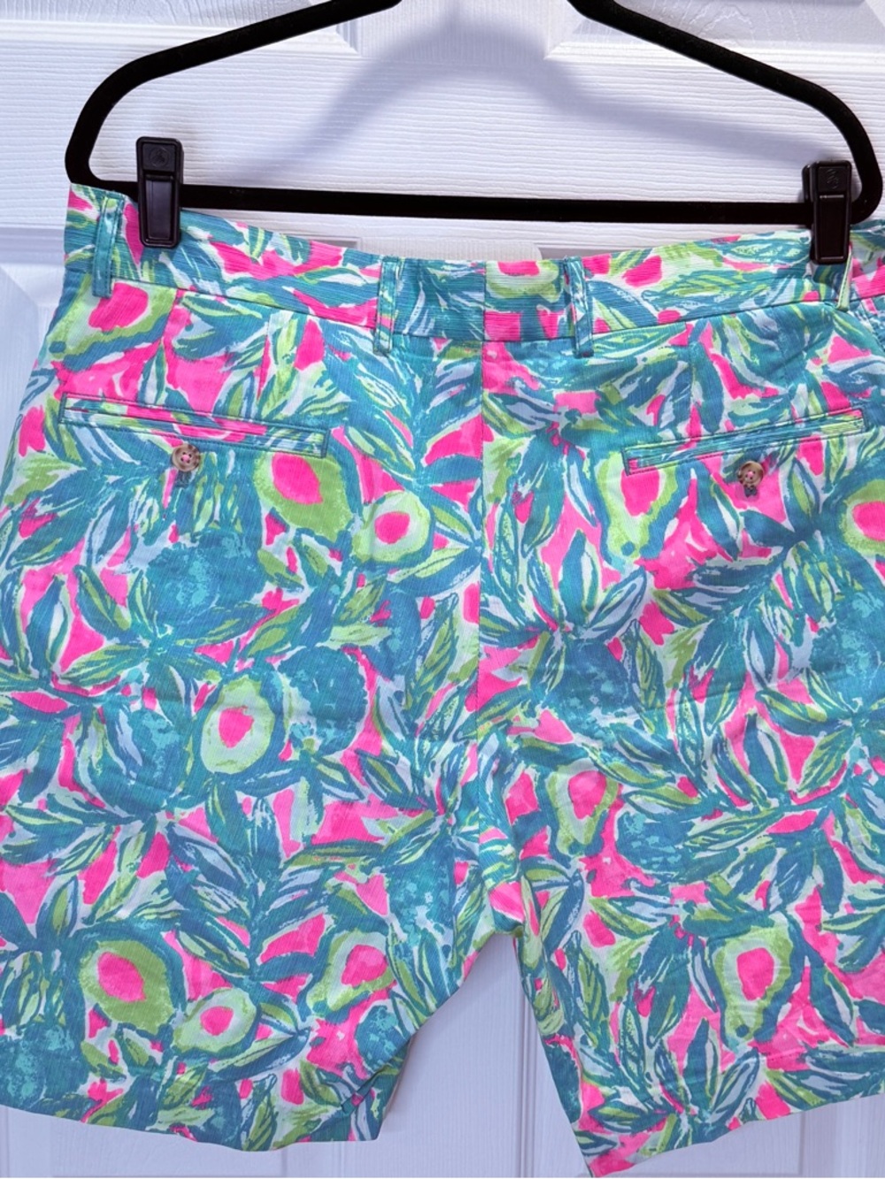 NWOT Lilly Pulitzer Guac & Roll Printed Textured Mens Beaumont Shorts